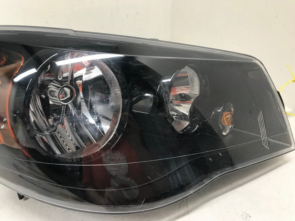 Halogen Headlight Damaged Passenger RH Grand Caravan Town & Country 14-20 OEM