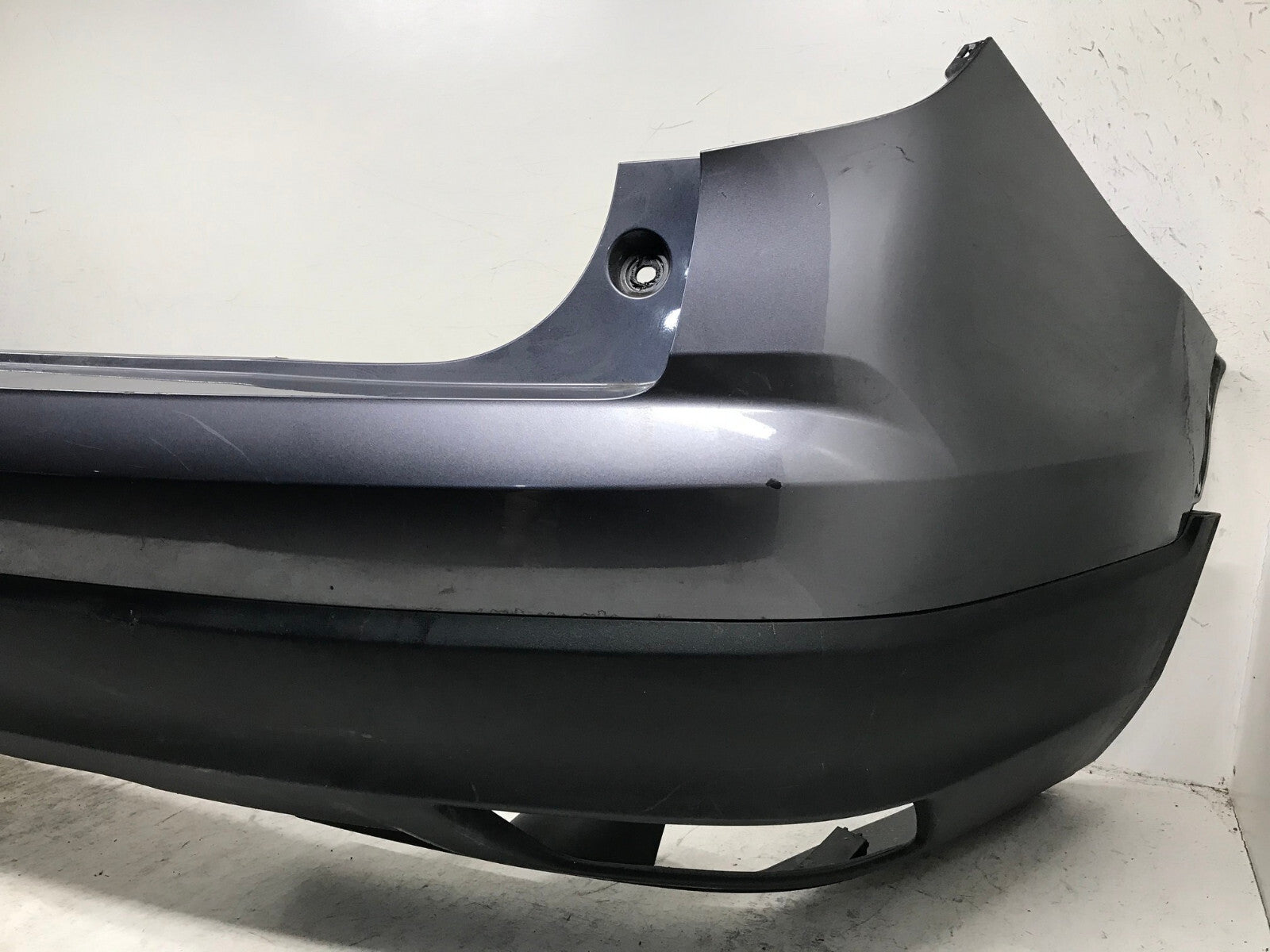 Rear Bumper Cover Gray Honda Pilot EX/LX/EX-L 2016-2018 71101-TG7-A000 OEM