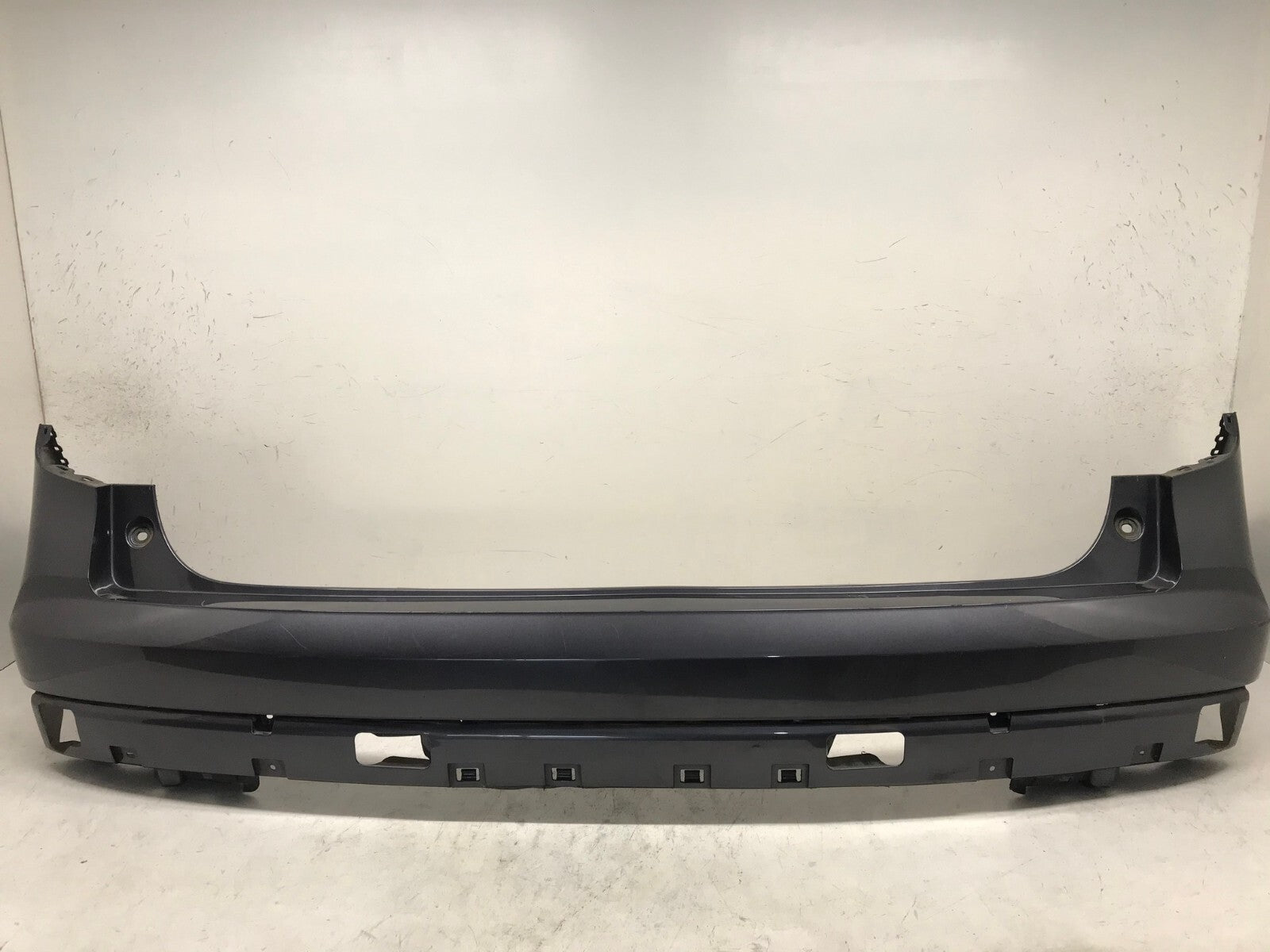 Rear Bumper Cover Gray Honda Pilot EX/LX/EX-L 2016-2018 71101-TG7-A000 OEM