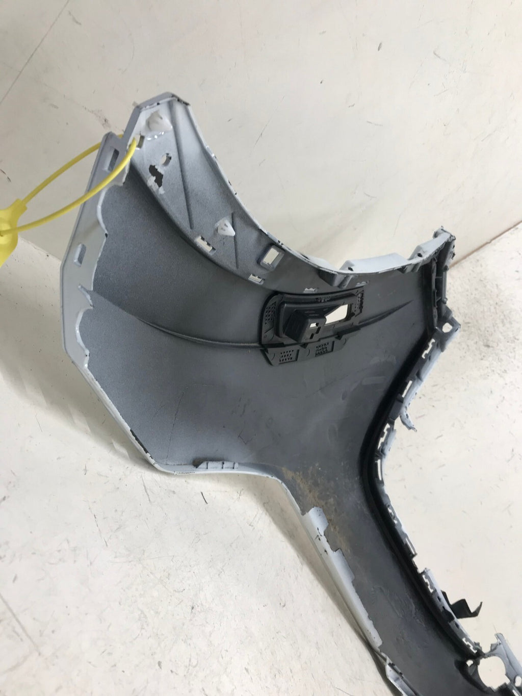 Front Upper Bumper Cover White 2022-2023 Volkswagen Tiguan S/SE 5NN807217-AK OEM