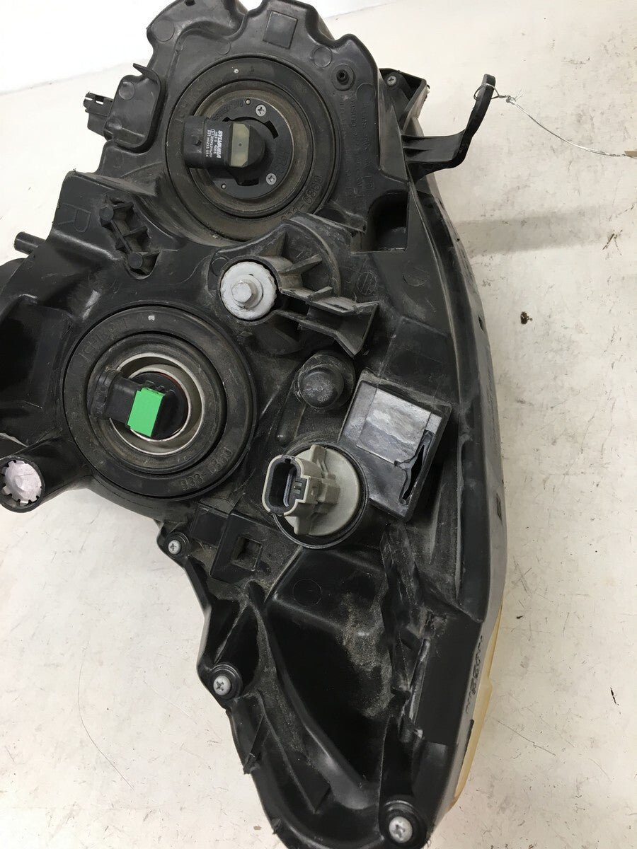 Headlight Damaged Headlamp Halogen Passenger Nissan Rogue 11 12 114-51195R OEM