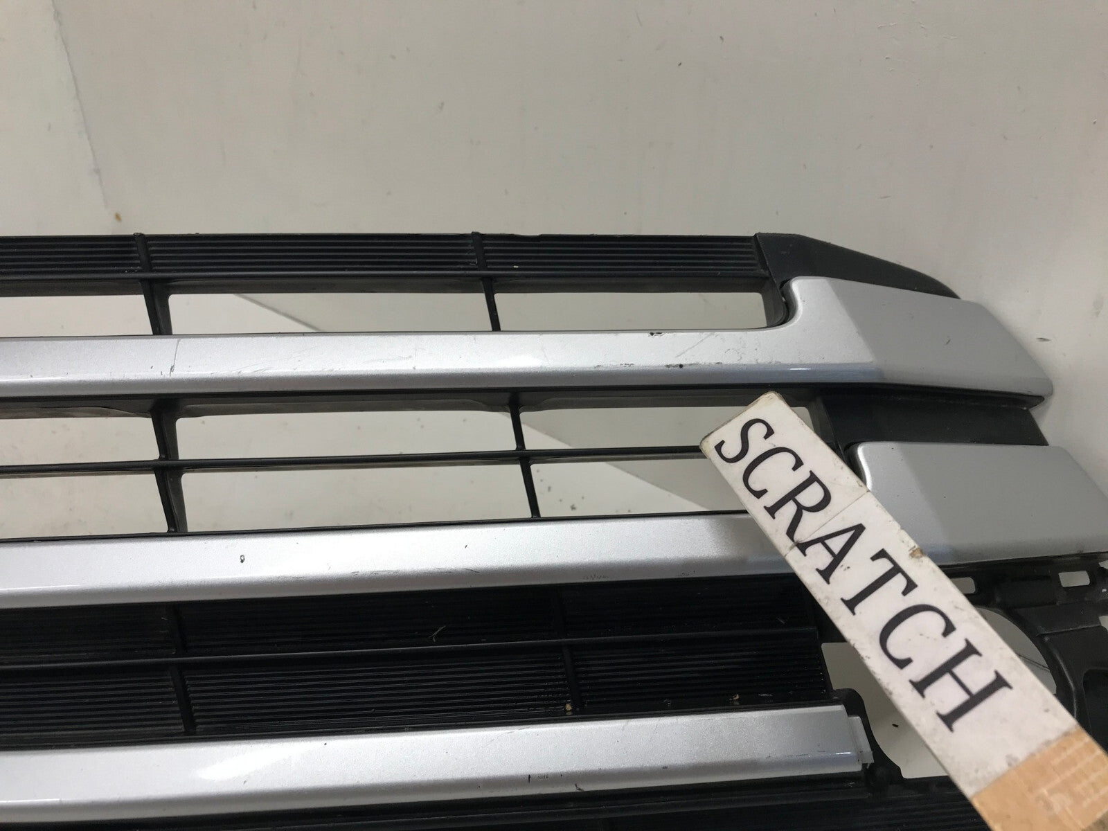 Grill Grille 2017-2019 Toyota Highlander Suv 53112-0E180 OEM