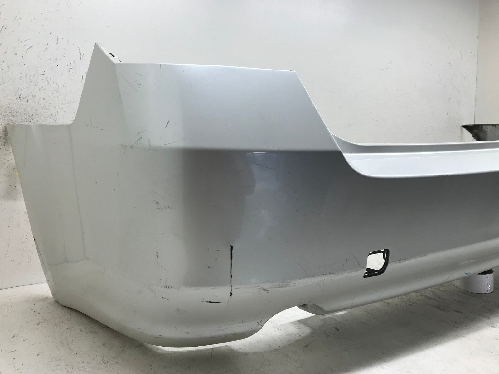 Rear Bumper Cover White Subaru Legacy GT/Limited/Premium 10-14 57704AJ06A OEM