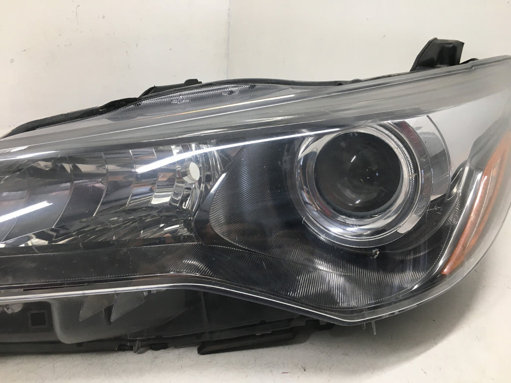 Headlight Damaged Left Driver LH Halogen Toyota Camry 2015-2017 OEM2