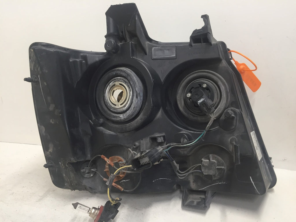 Headlight Damaged Headlamp LH Driver Chevy Tahoe Suburban Avalanche 07-2014 OEM
