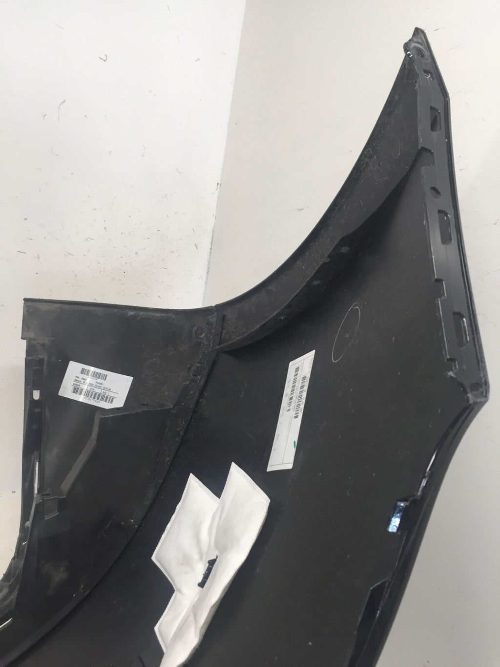 Rear Bumper LOCAL Porsche Macan Base w/Sensor Holes 2015-2020 95B807421L OEM2