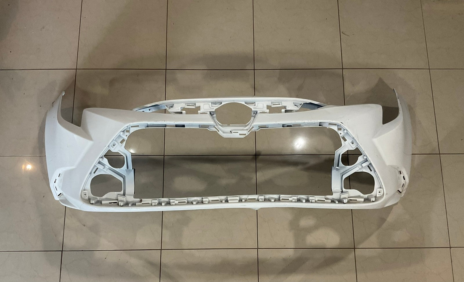Front Bumper Cover White 2020-2022 Toyota Corolla L LE XLE CAPA