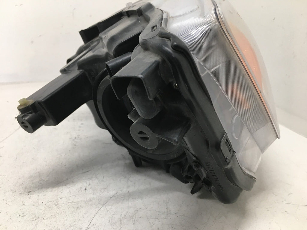 Headlight Damaged RH Passenger Chrysler Town & Country 2008-2016 05113336AG OEM