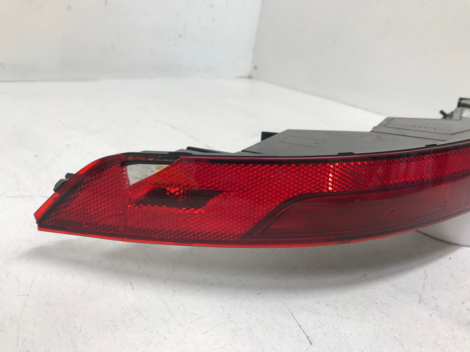 Cracked Tail Light Left LH Driver Audi Q5 2018-2021 80A945069A OEM