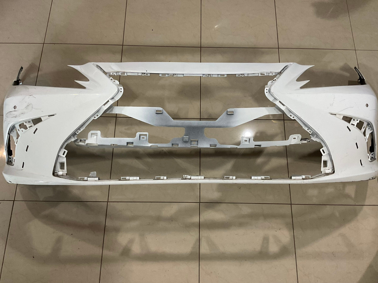 Front Bumper Cover White Lexus ES350 Base 2019 52119-06J00 OEM