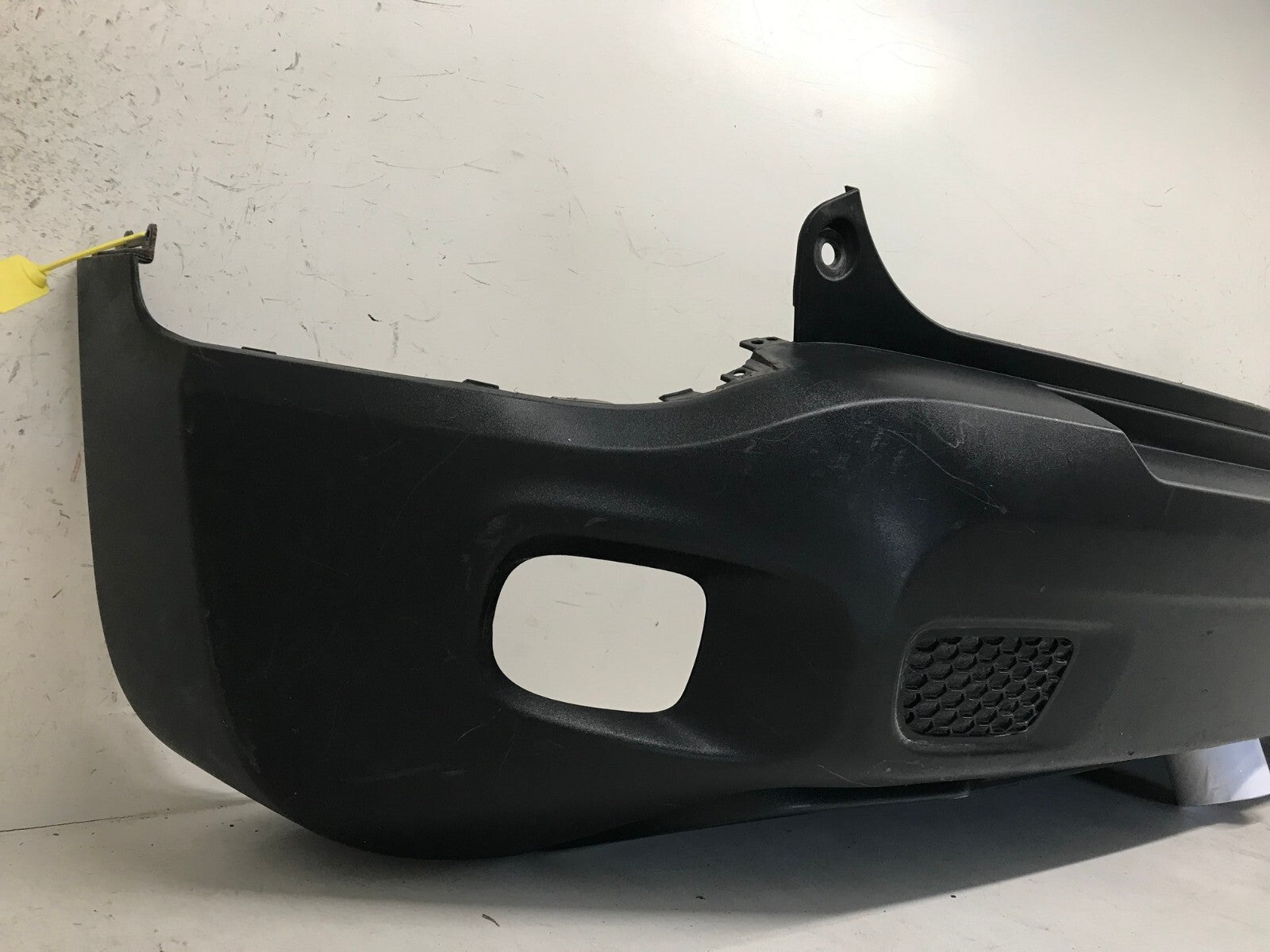 Rear Bumper Cover Black Jeep Renegade 14-17 735579025 OEM