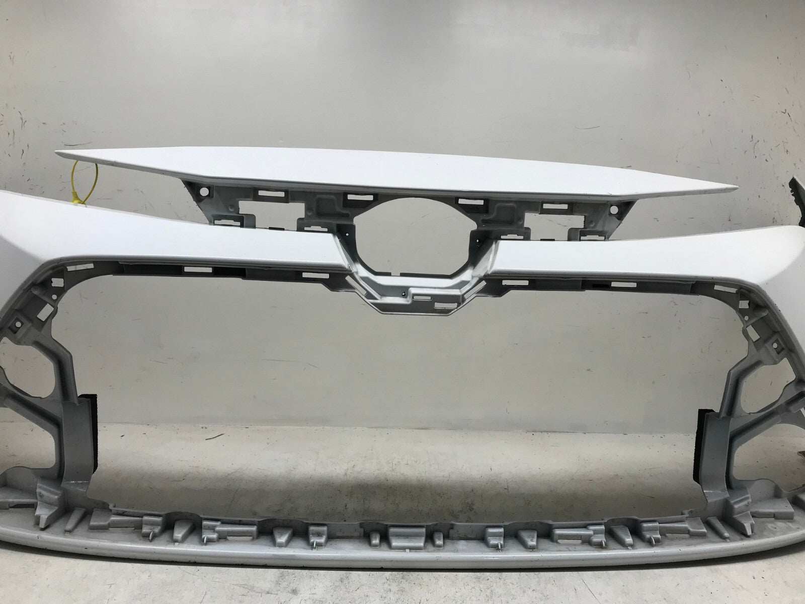 Front Bumper Cover Toyota Corolla Sedan L/LE/XLE/Hybrid 20-2021 52119-12G00 OEM5