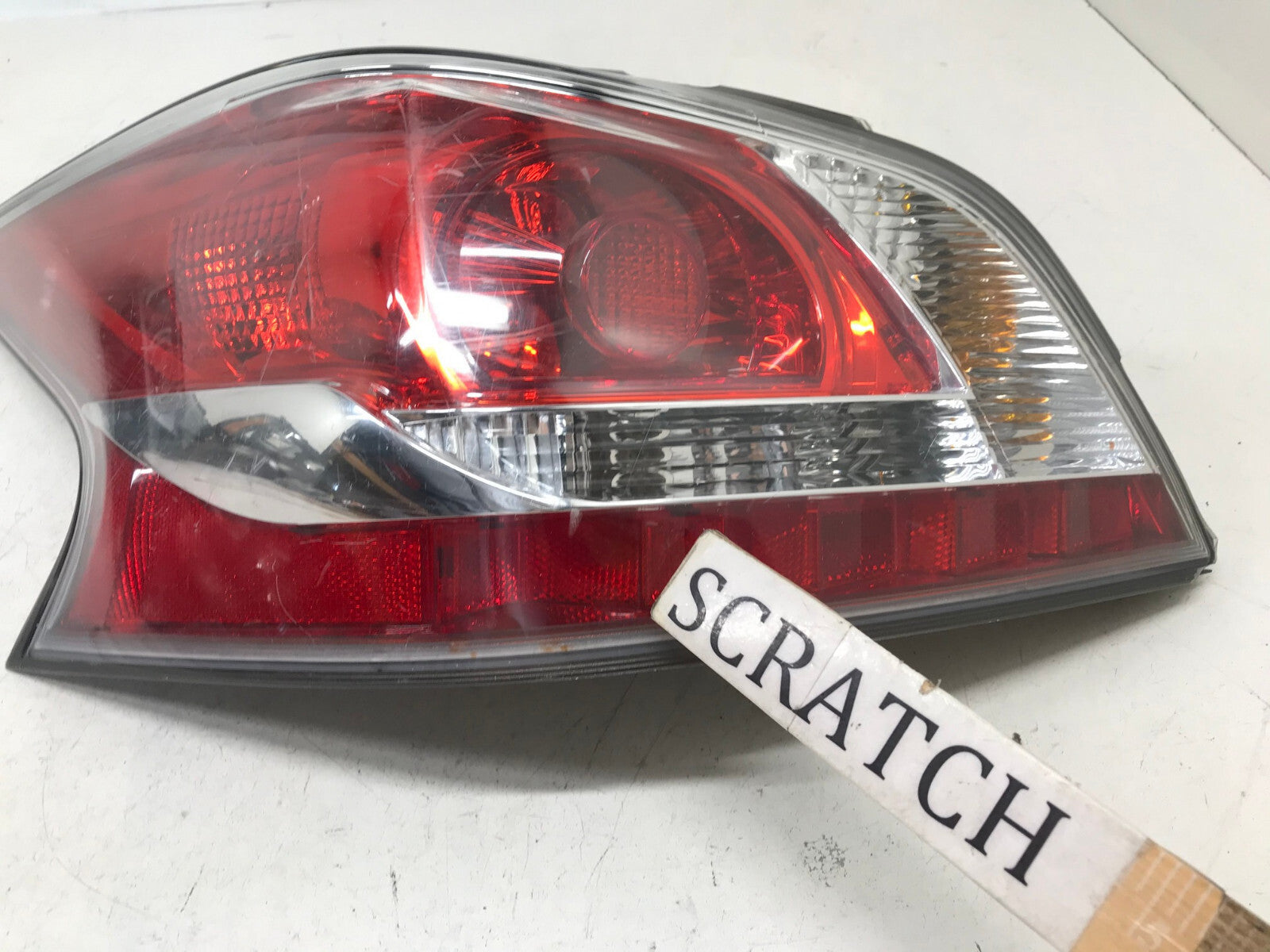 Tail light Damaged LH Driver 14-2015 Nissan Altima Standard Type 265559HM0A OEM