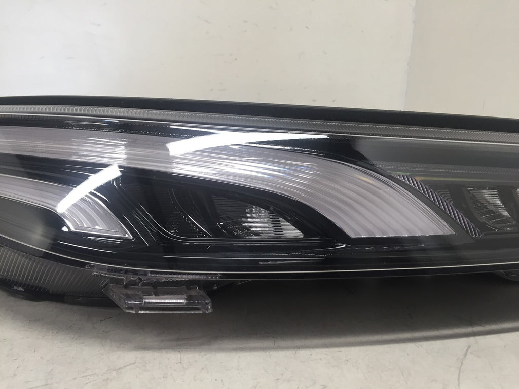 Daytime Running light Damaged Upper Mount Hyundai Palisade 2020 92208-S8010 OEM