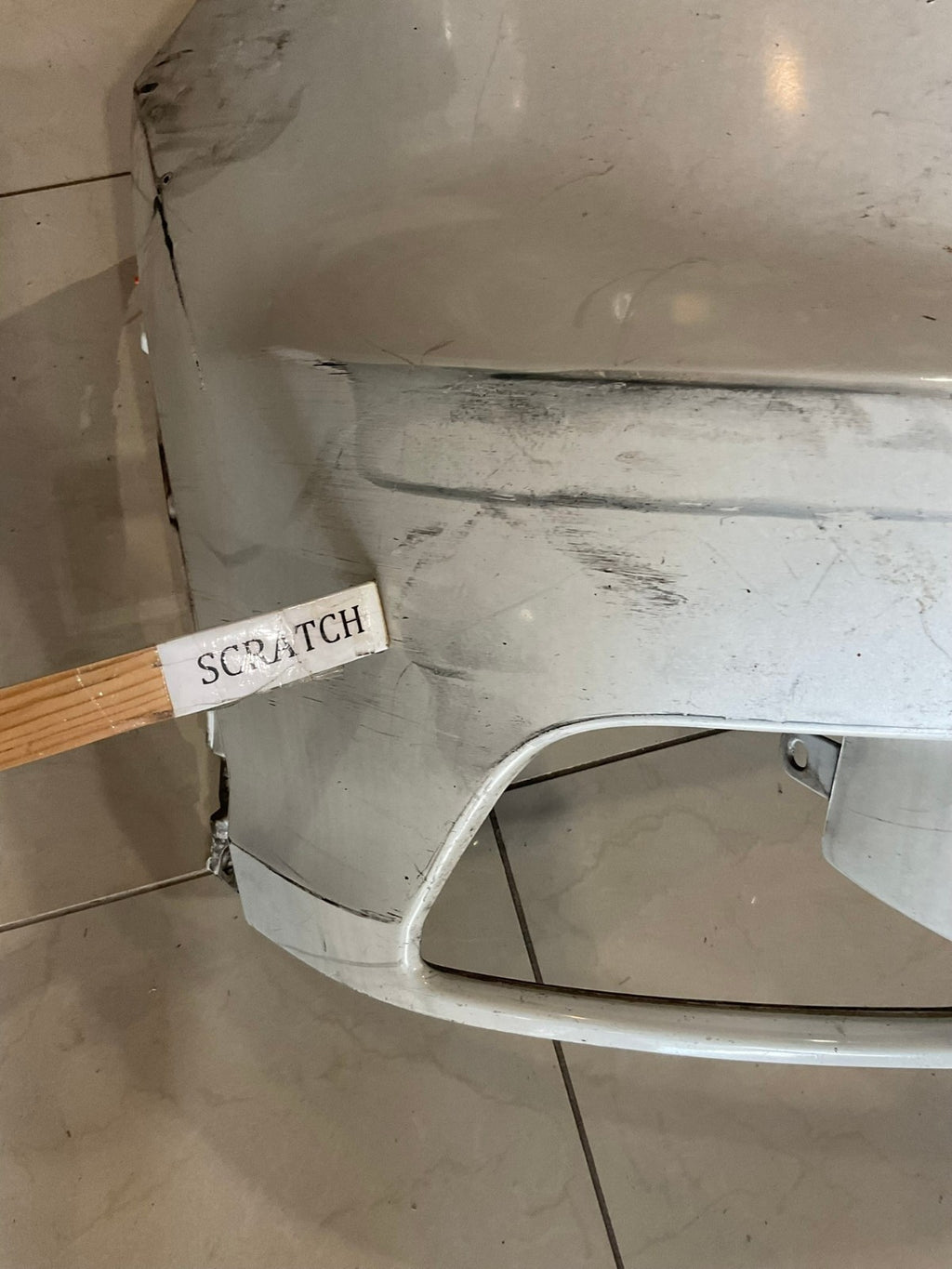 Front Bumper Cover White Toyota Highlander LE Lted Hybrid 14-16 52119+0E220 OEM