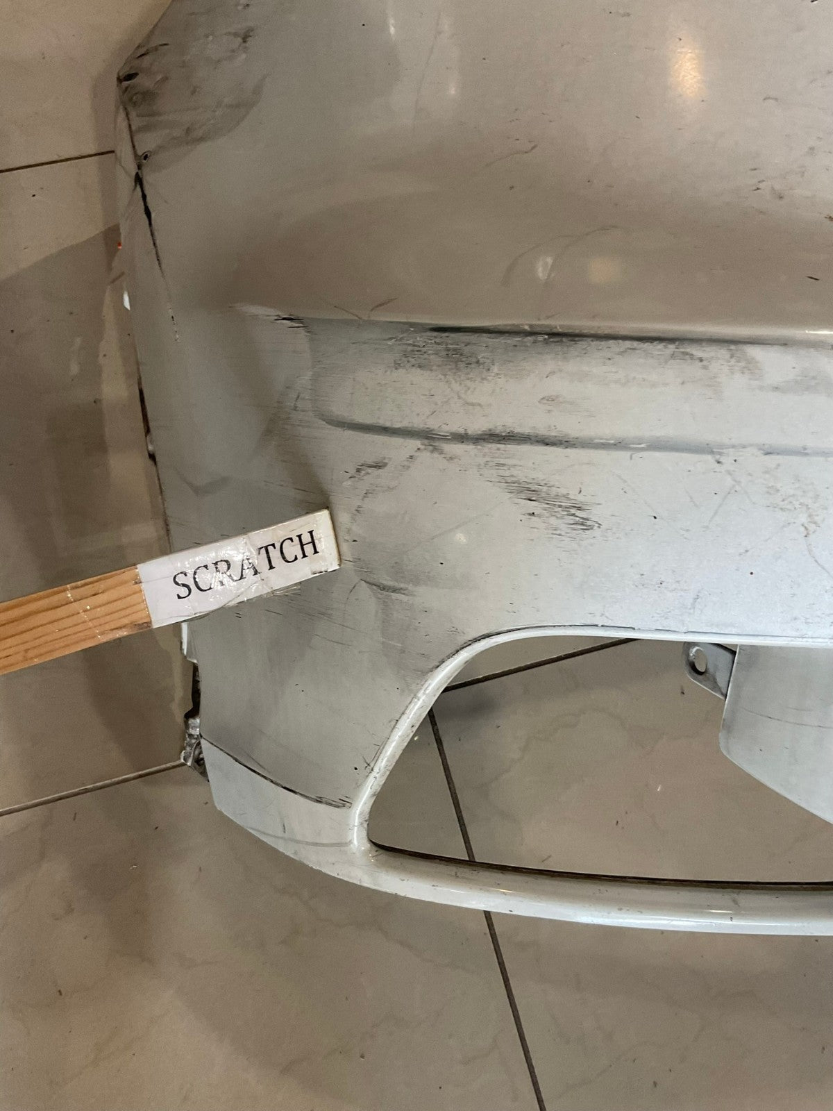 Front Bumper Cover White Toyota Highlander LE Lted Hybrid 14-16 52119+0E220 OEM