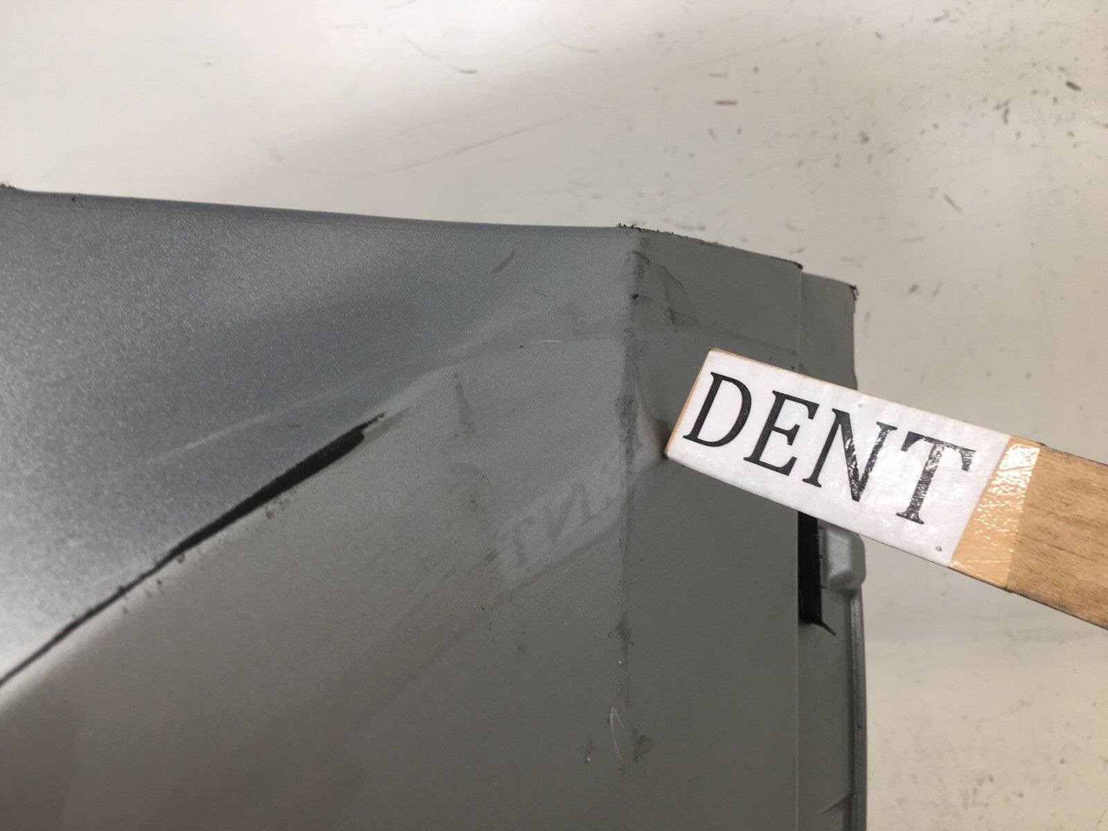 Front Bumper Cover Toyota Highlander LE/LEPlus/XLE/SE/Limited 1J9 17-18 OEM3