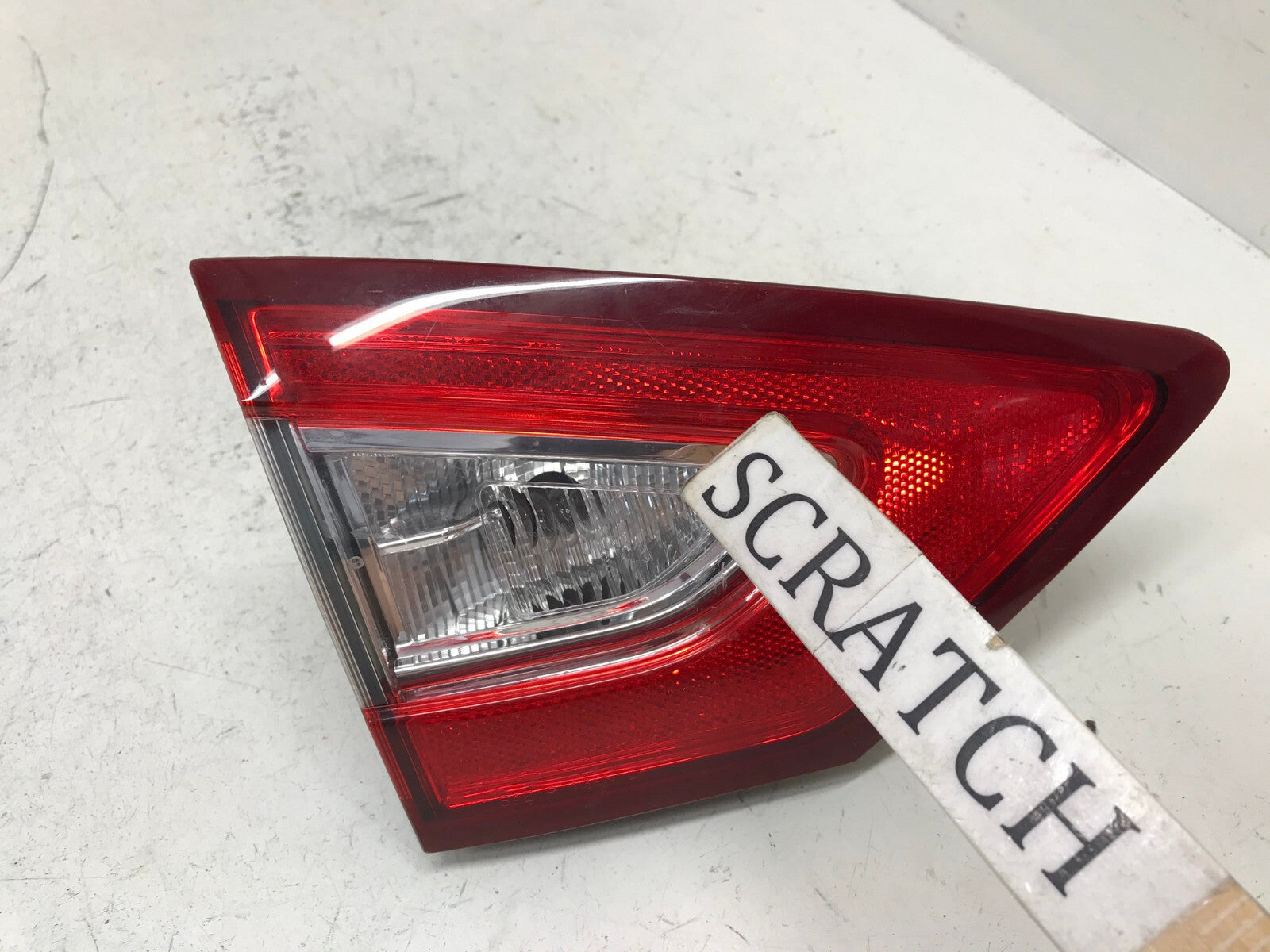 Tail light Damaged Left LH Driver Ford Fusion 2013 - 2016 DS73-13A603-AD OEM