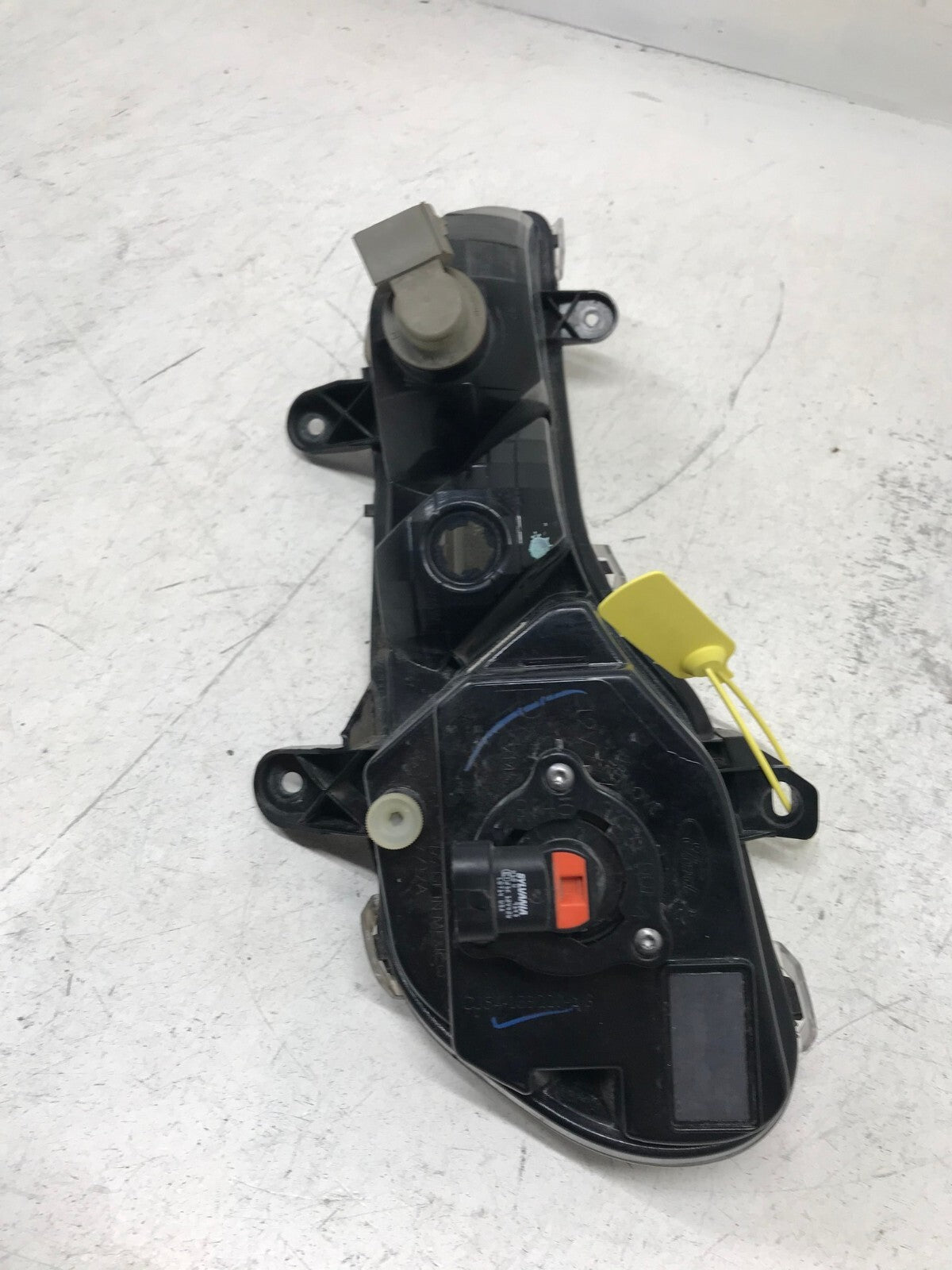 Fog light Damaged Passenger RH Right 2013-2016 Ford Escape CJ54-13B220-AG OEM