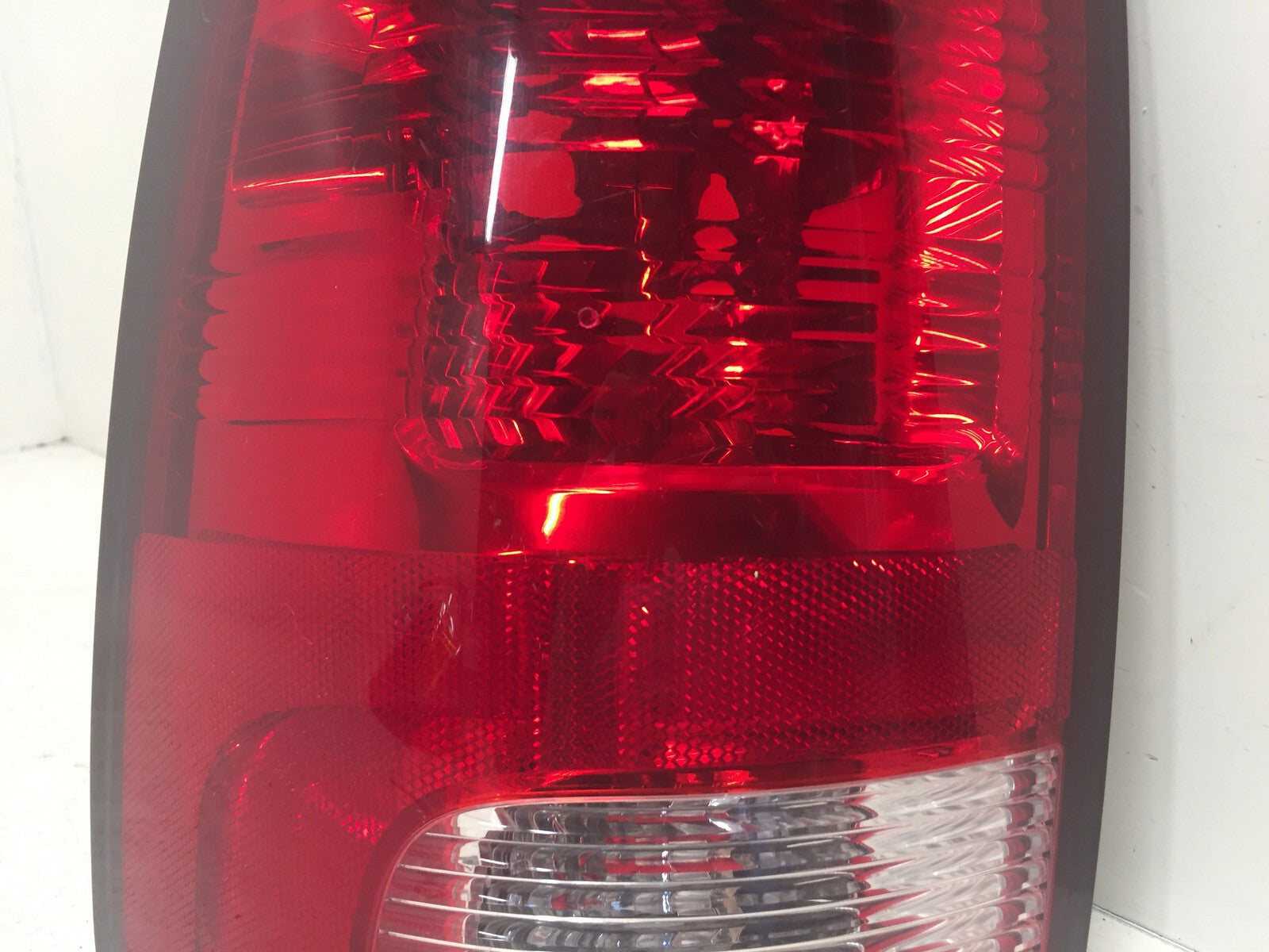 Tail light Damaged Lamp Driver Side Left LH Dodge Ram 2009-2015 55277415AC OEM