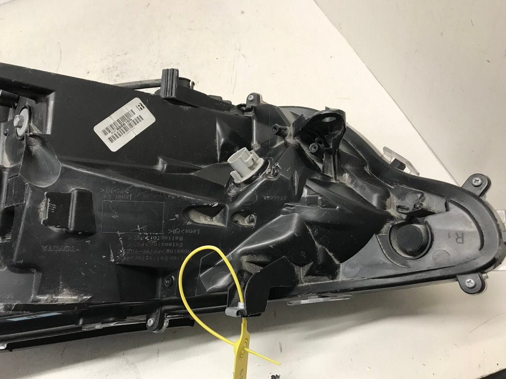 Headlight Damaged Passenger RH Right 2019 2020 2021 RAV4 81130-42812 OEM