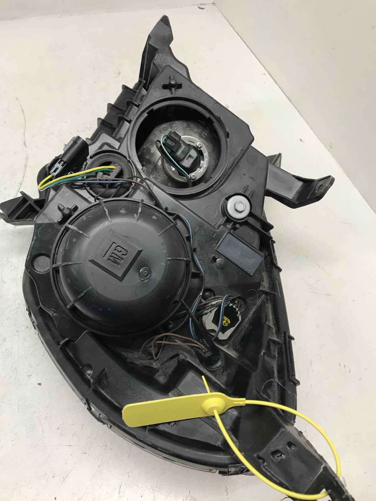 Headlight Damaged Passenger RH Right 10-15 Chevy Equinox LS/LT 20997473 OEM