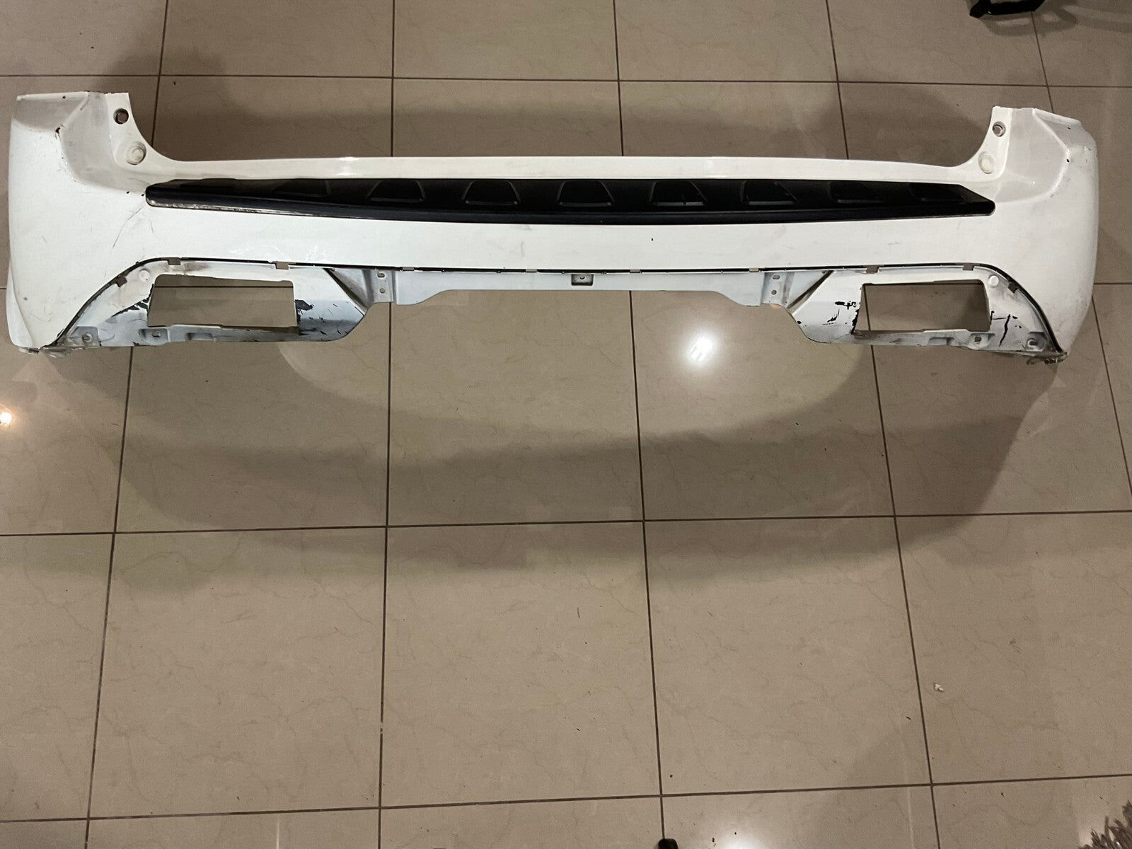 Rear Bumper Cover White Honda Pilot Touring 2012 13 2014 2015 71501-SZA-ZZ00 OEM