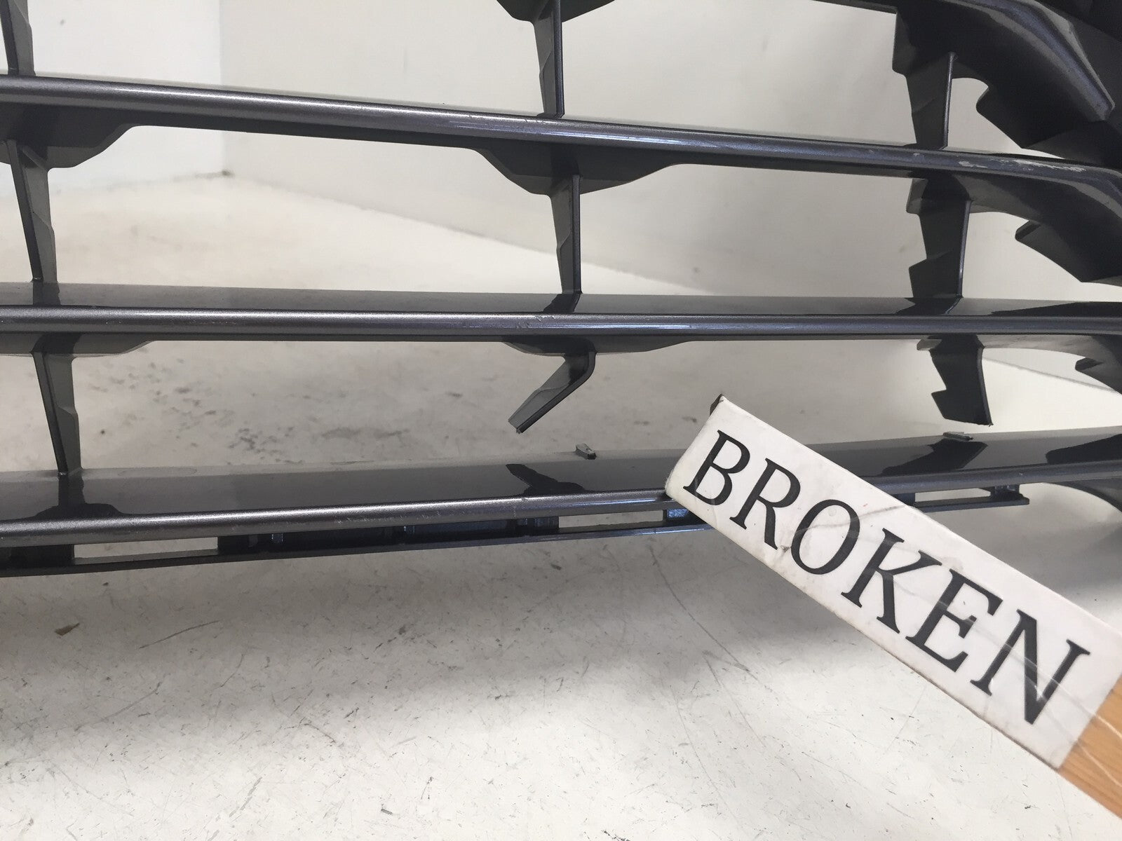 Grille Grill Lexus RX350 RX450h No Chrome 2016 2017 2018 2019 53111-48320 OEM