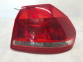 Tail light Damaged Passenger RH 2012-2015 Volkswagen Passat 561945096H OEM