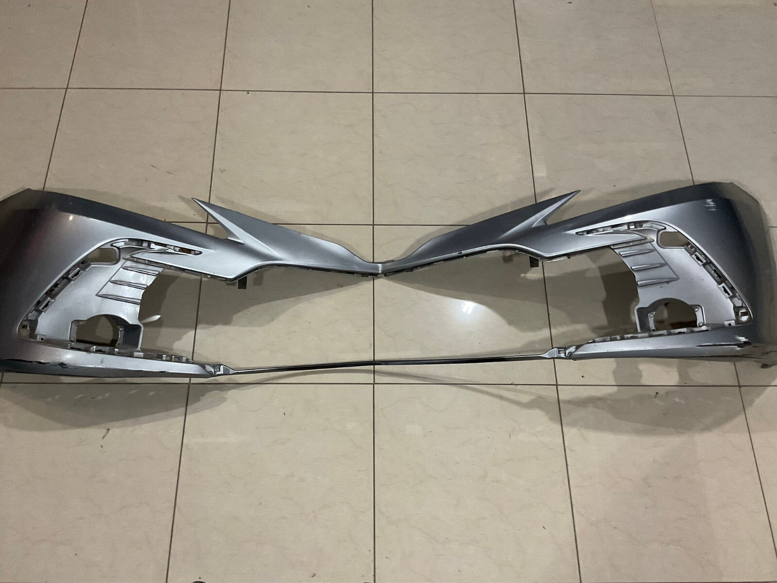 Front Bumper Cover Grey 2021-2022 Toyota Camry LE XLE 52119+06D00 OEM