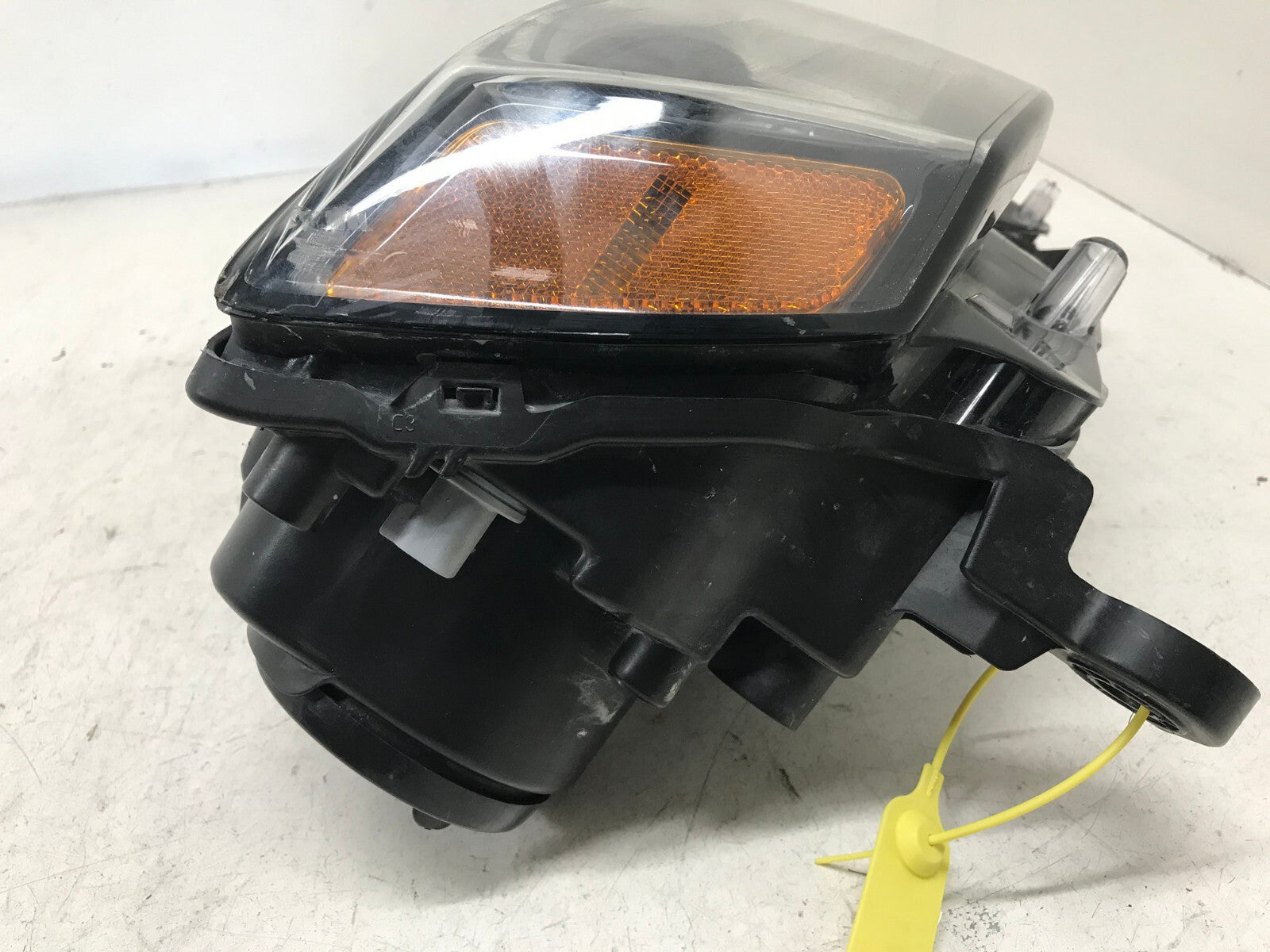 Headlight Damaged Jeep Grand Cherokee Passenger Side RH 2017-2018 68266646AD OEM
