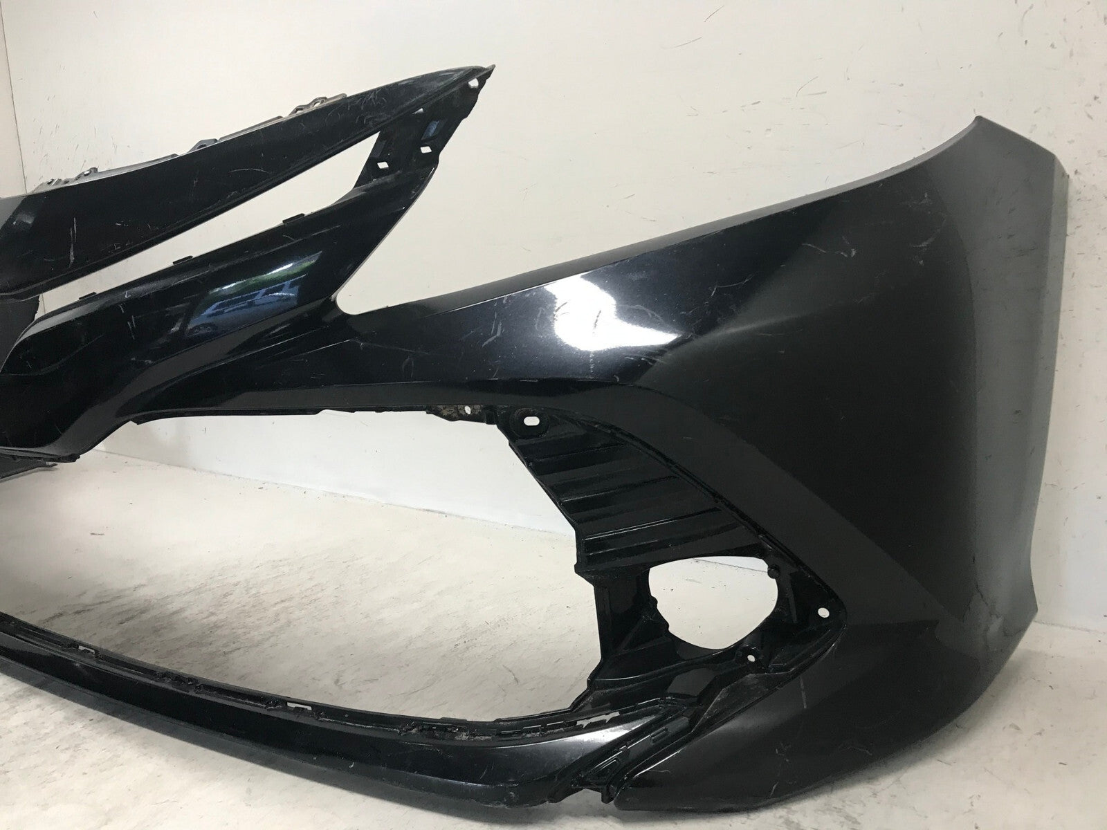 Front Bumper Cover 218 2018-2020 Toyota Camry L/LE/XLE/Hybrid 52119-06D90 OEM