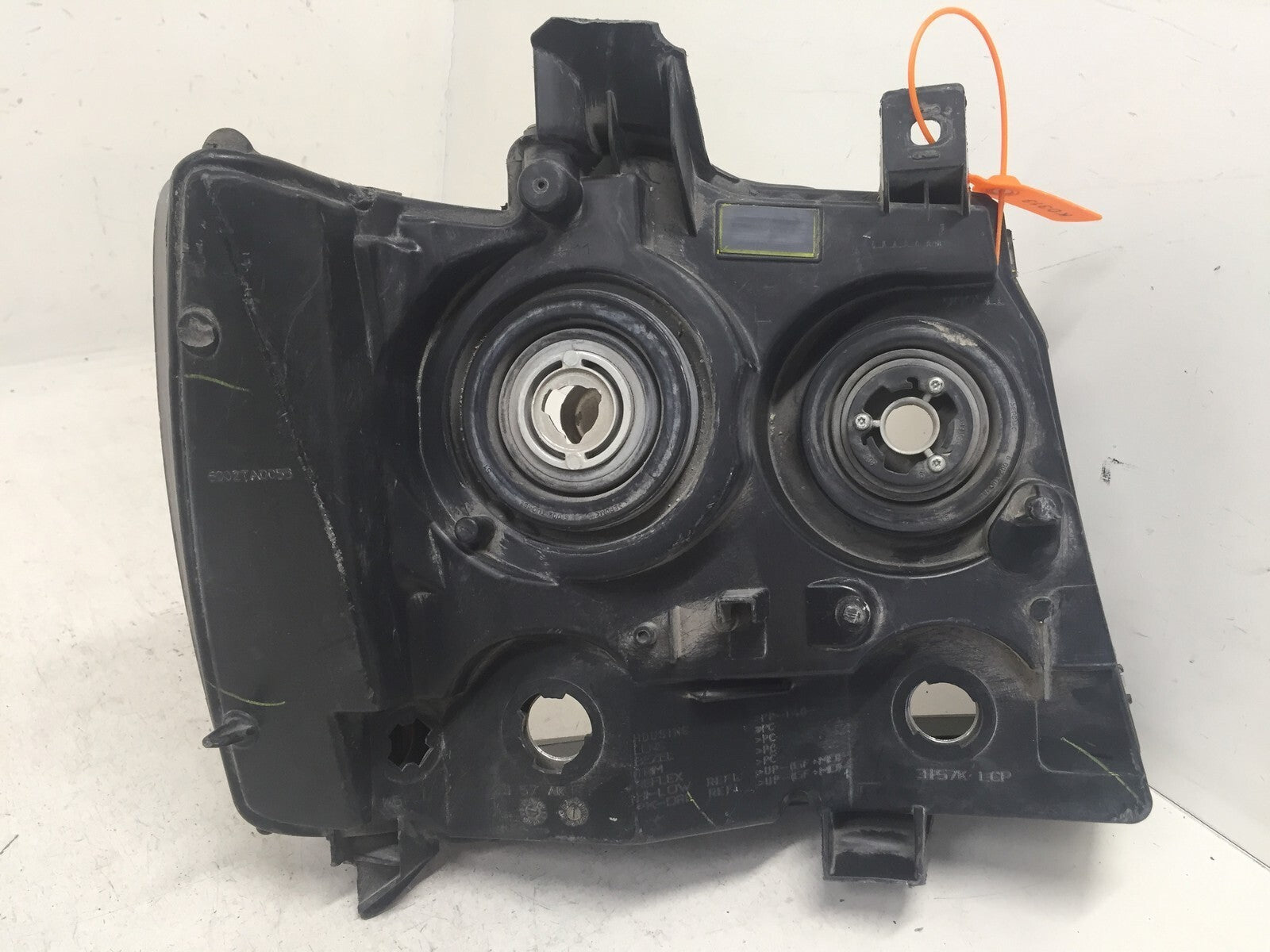 Headlight Damaged Driver LH Chevy Suburban Tahoe Avalanche 07-2014 20760578 OEM