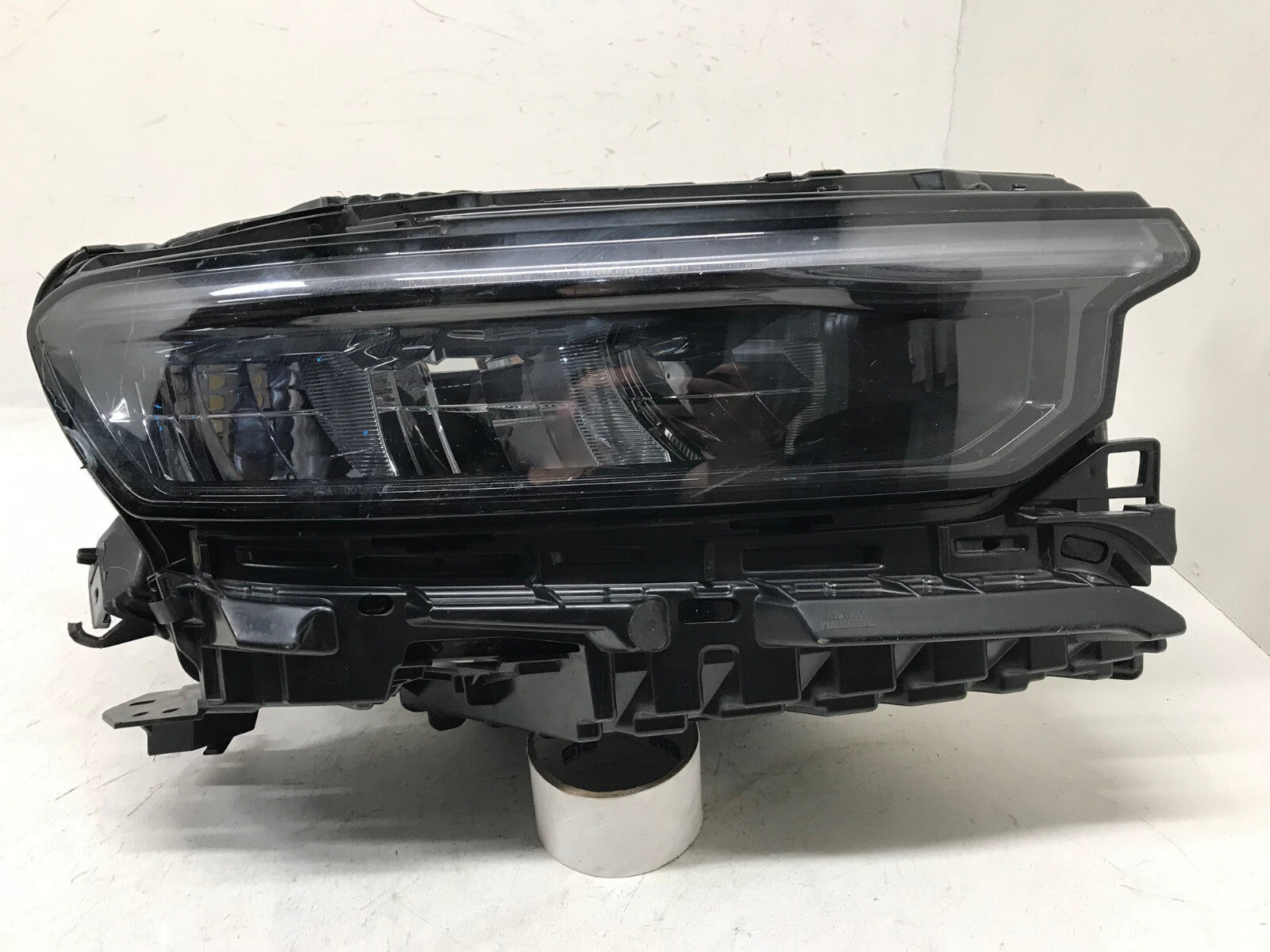Headlight Damaged RH Right 2022-2023 Jeep Grand Cherokee Base LED 68584658AC OEM