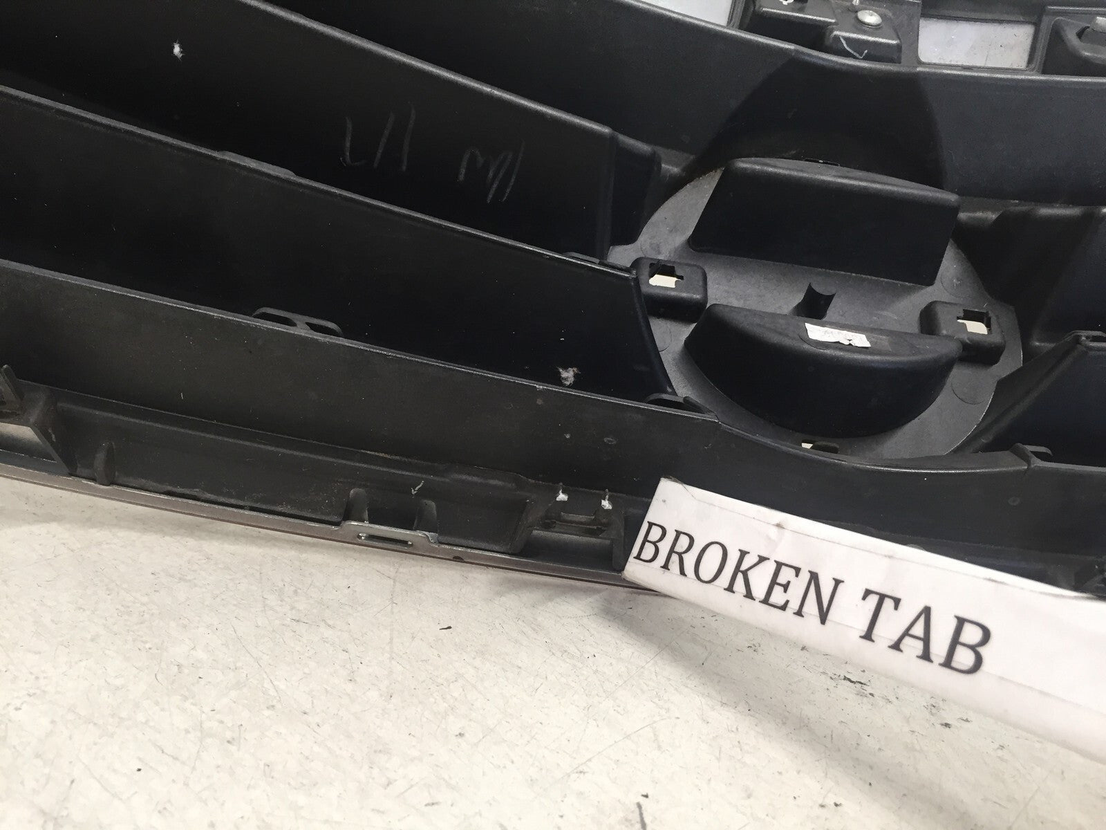 Grille Grill Nissan Altima 2013-2015 62310-3TA0A OEM3