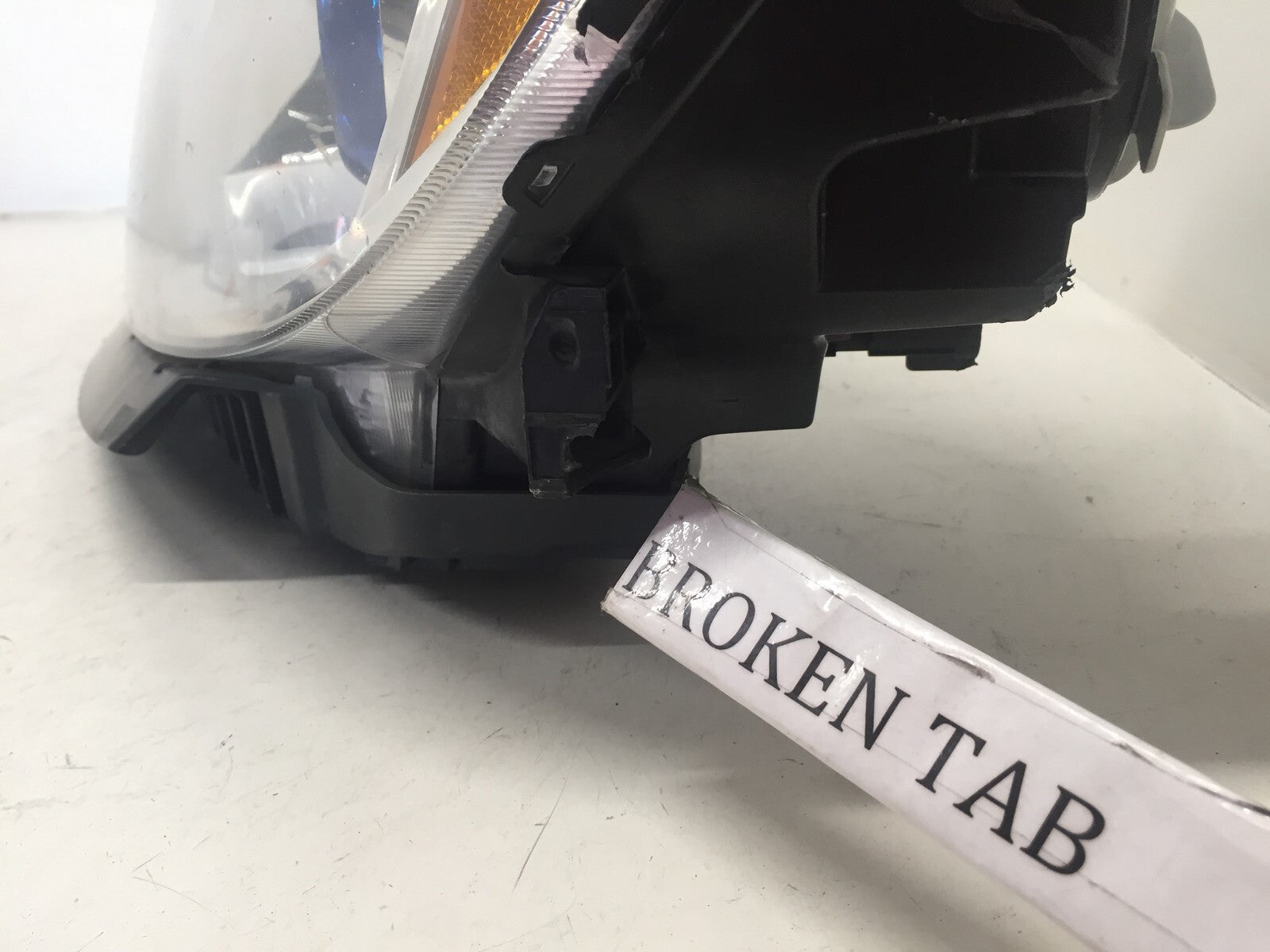 Headlamp Left Driver LH Buick Verano 2014-2017 23216004 OEM