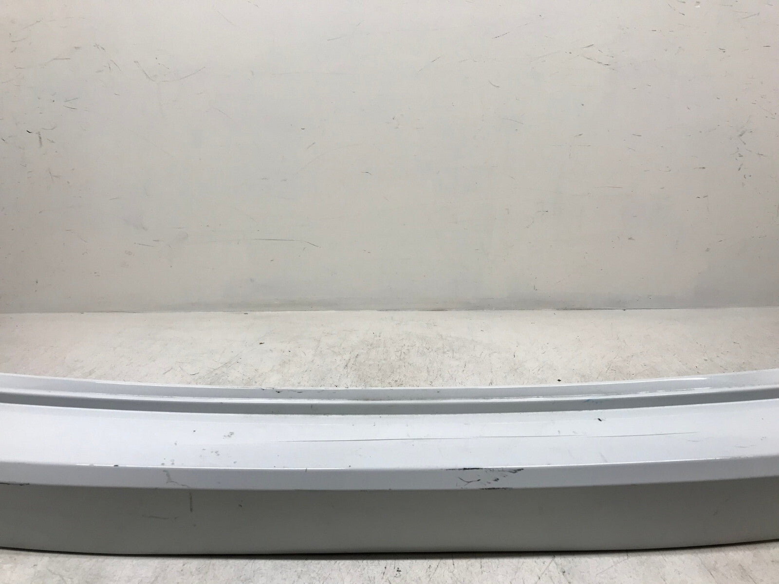 Rear Upper Bumper Cover Volkswagen Tiguan S/SE/SEL/SEL Prmium 2018 5NN807421 OEM