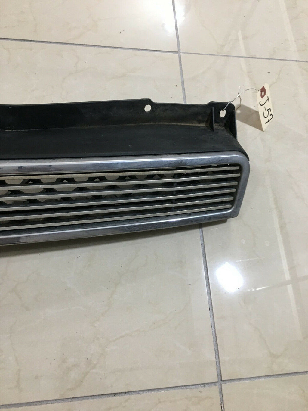 Upper Grille Chevrolet Avalanche 2008-2013 15862128 Original