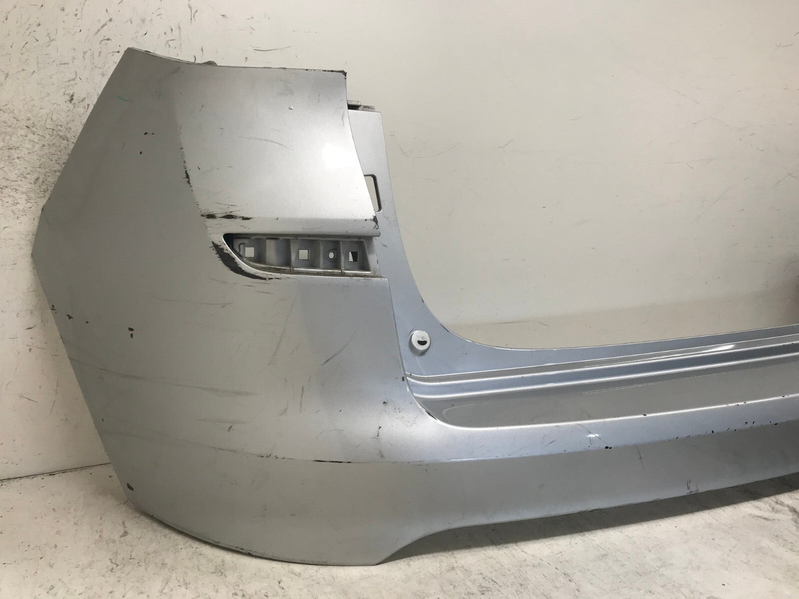 Rear Bumper Cover Silver 2019-2021 Hyundai Tucson ECO/SE/Sport 86611-D3500 OEM