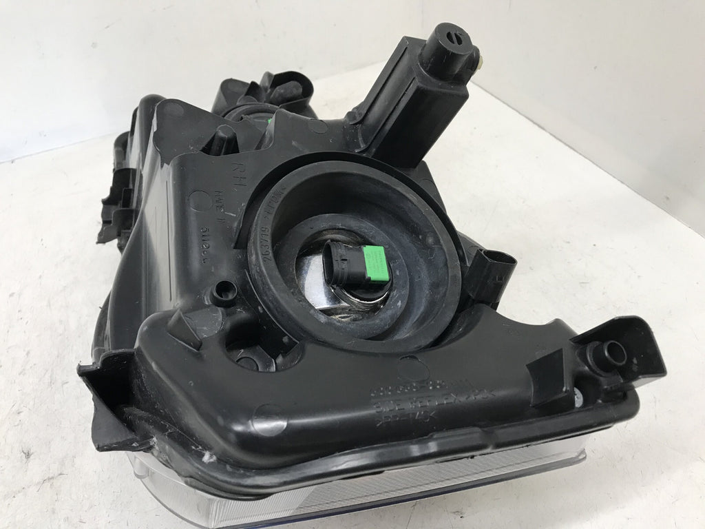 Halogen Headlight Damaged RH Right Dodge grand Caravan 2011-20 68206500AD OEM