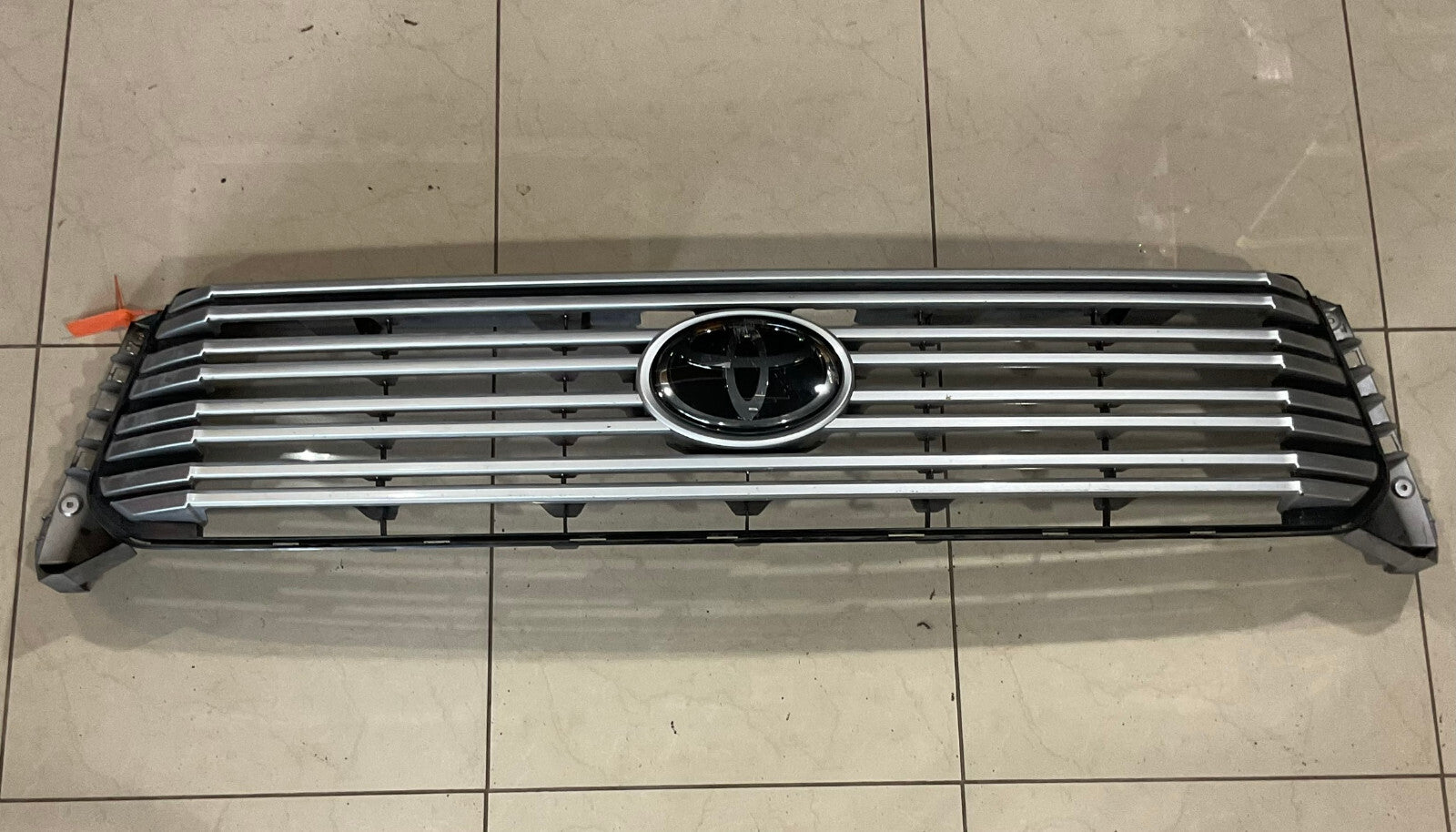 Grille Grill Grey 2014 2015 2016 2017 Toyota Tundra 53114-OC120-30 OEM