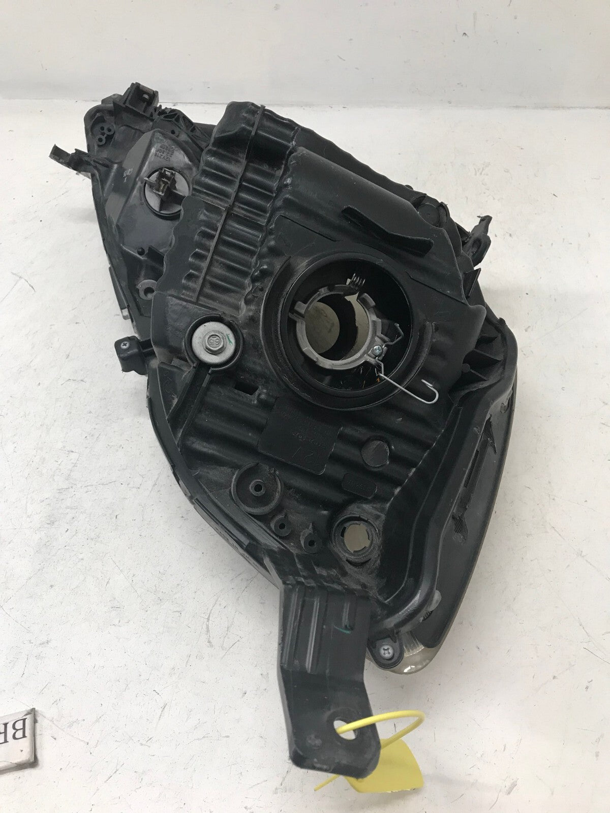 Headlight Damaged Driver LH 2009 2010 2011 Honda Fit Sport Model 33150TK6A11 OEM