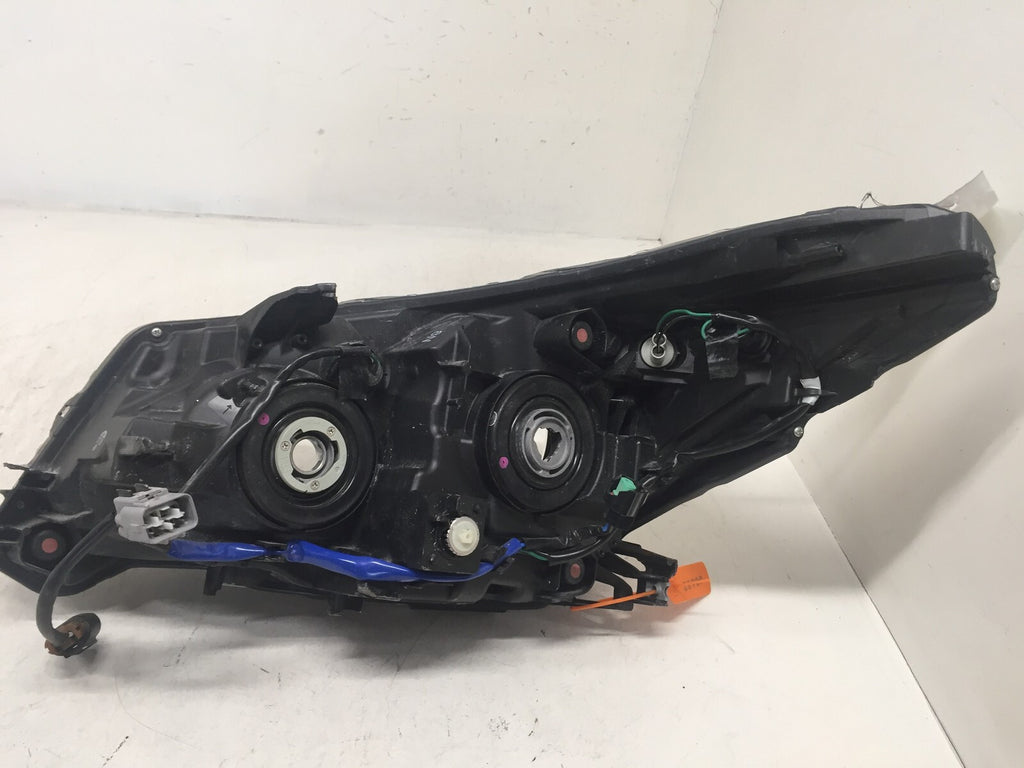 Headlight Damaged Halogen Right Passenger Kia Forester 2017 2018 84001SG280 OEM