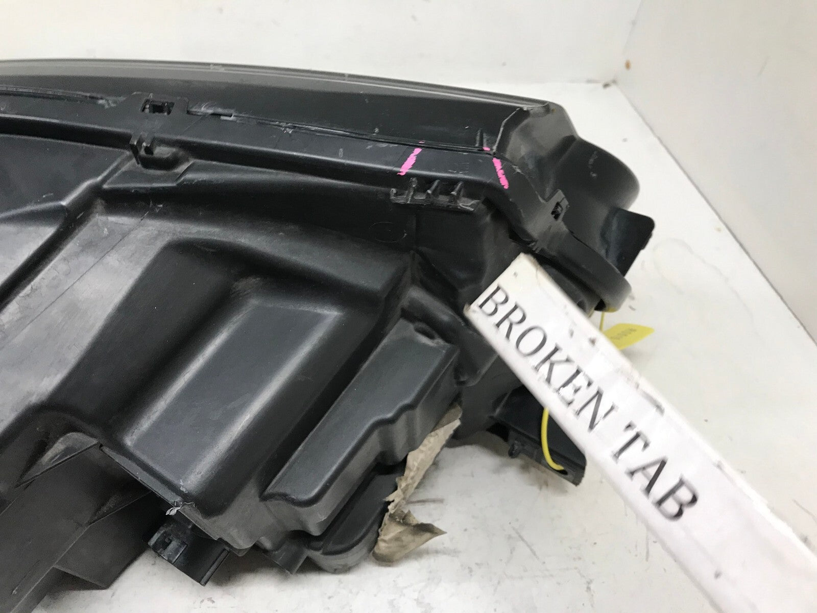 Headlight Damaged Driver LH 2013-2017 Land Rover Range Rover CK52-13W030-FG OEM