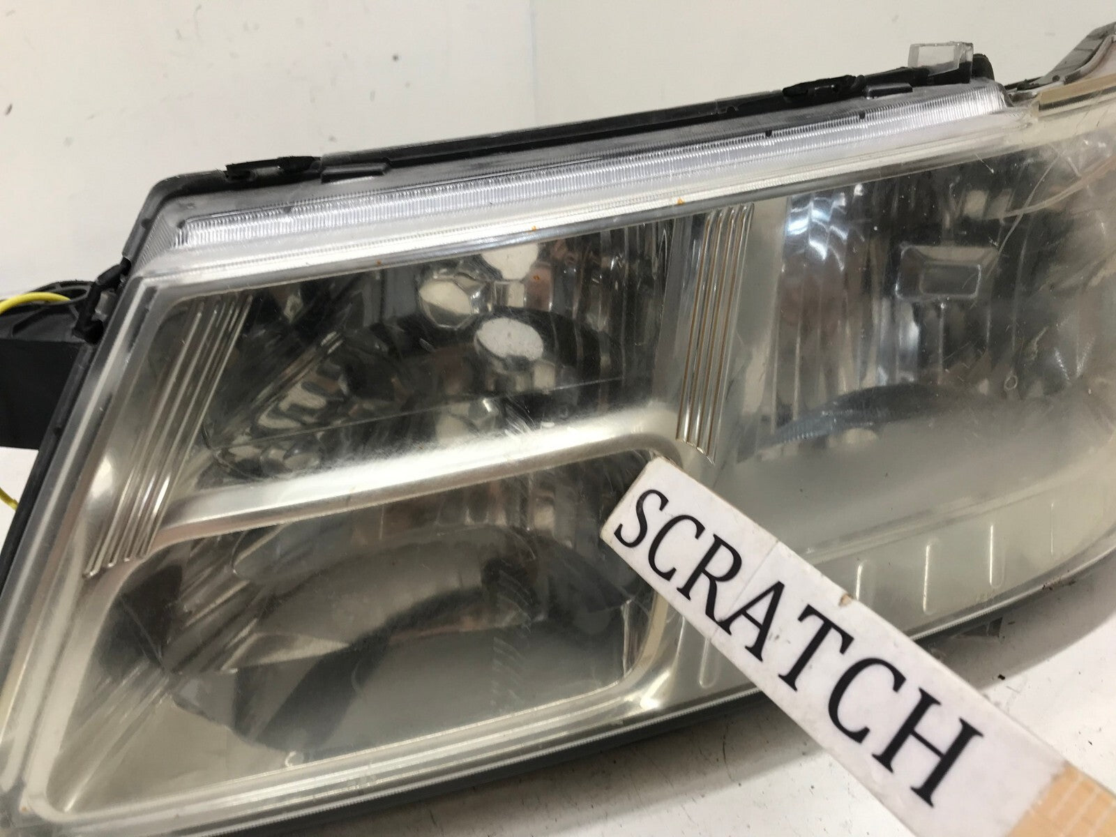 Halogen Headlight Damaged Left LH Dodge Journey 2009 -2017 05116289AB OEM