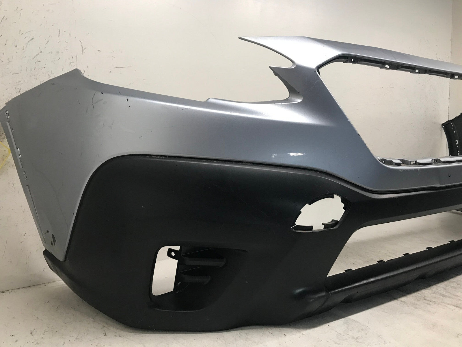 Front Bumper Cover Silver 2020-2022 Subaru Outback 57704AN01A OEM