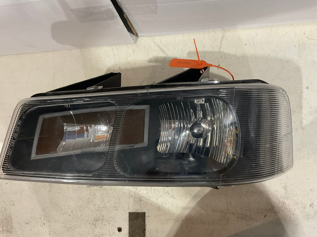 Headlight Damaged Driver LH 2003-19 Chevy Express/ Gmc Savanna 16530371+A OEM