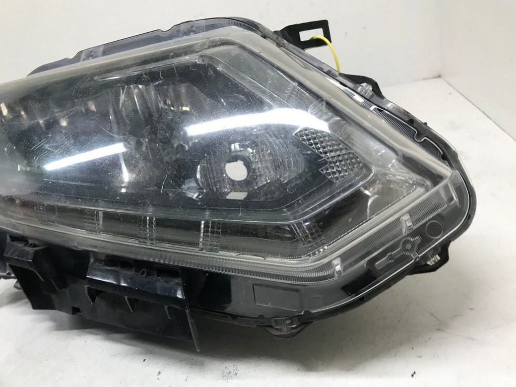 Headlight Damaged RH Right Nissan Rogue S SL SV Models 14-2016 260104BA2A OEM