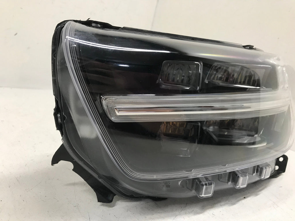 Headlight Damaged Left LH Driver 2019-2021 Volvo XC40 31655996 OEM