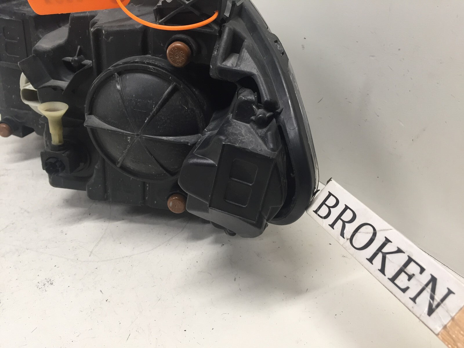 Halogen Headlight Damaged Passenger RH Dodge Charger 2016-2019 68410312AB OEM2